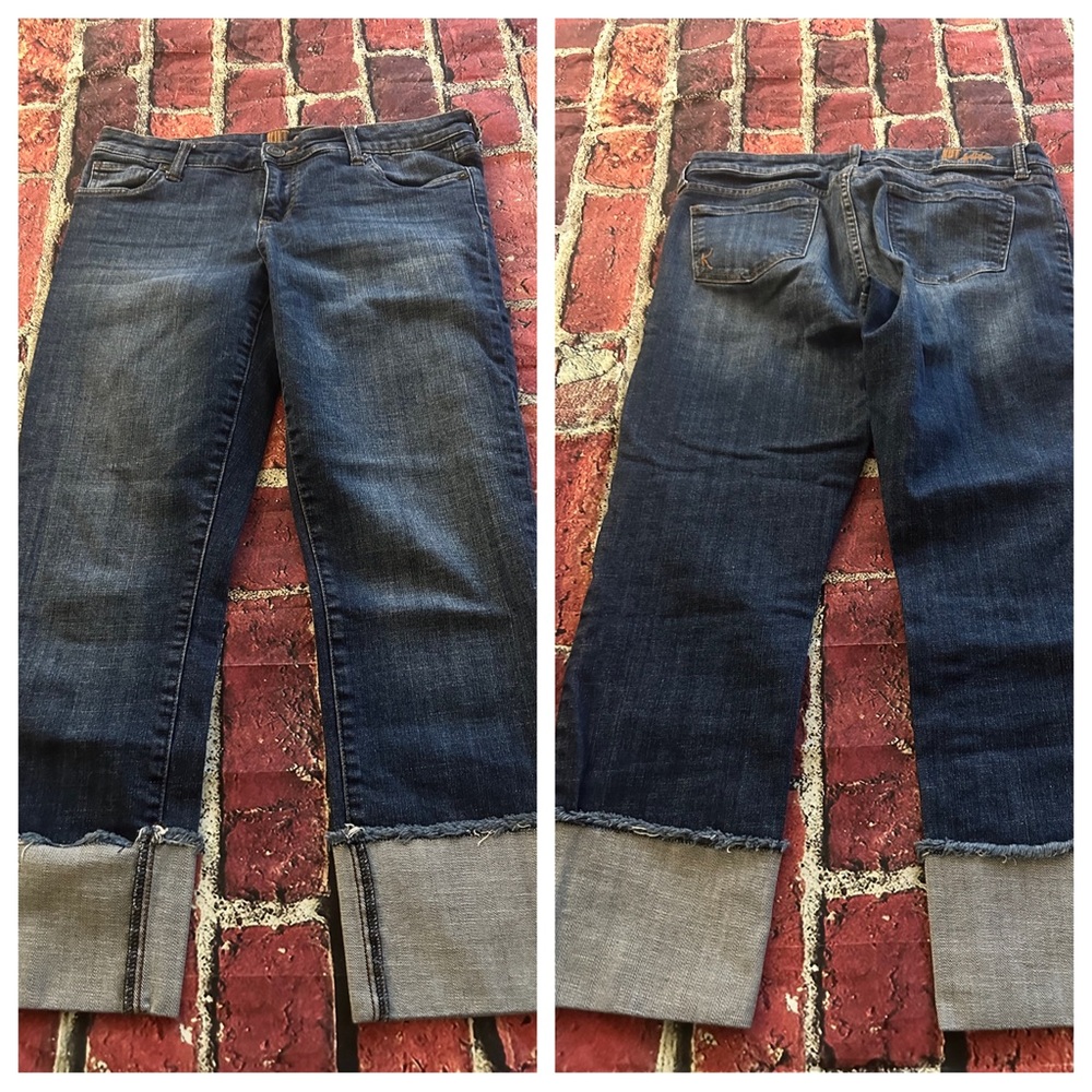 Kut from the Kloth jeans size 8
Inseam 25” (folded bottom hem)